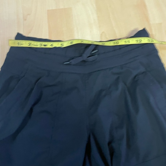 Women’s Dance Studio Black Crop Size small - Picture 5 of 9